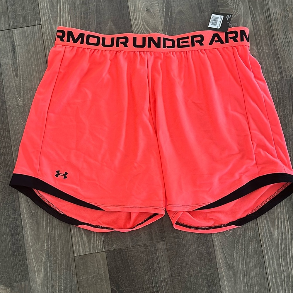 Under armor shorts size Large